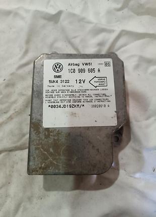 Блок airbag 1c0909605a