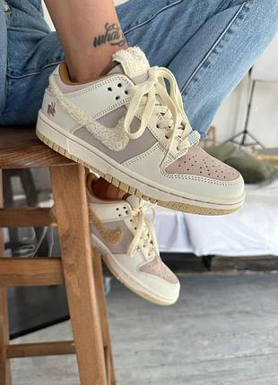 Женские бежевые кроссовки nike sb dunk low retro rabbit fossil stone х данк 41