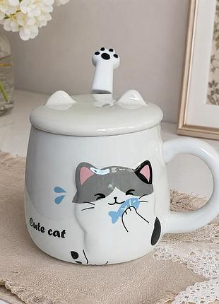 Чашка керамічна «cute cat» з кришкою та ложкою 360 мл – чашка з котиком для чаю та кави, кружка з кришкою