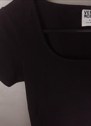 Чорна приталена футболка vero moda🖤