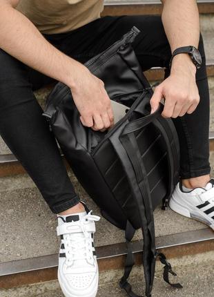 Черный мужской рюкзак rolltop для путешествий с отделением для ноутбука тренд 20215 фото