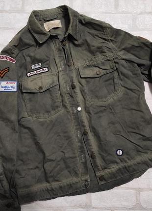 Брендовый пиджак под армейский, с нашивками. стиль милитари3 фото