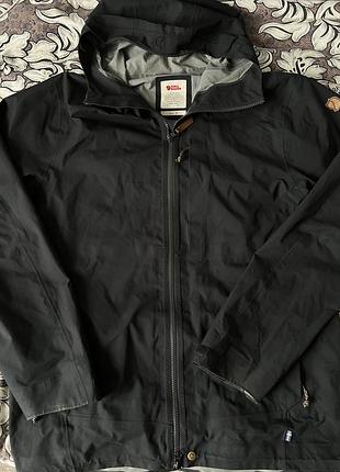 Продам оригінальну вітровку fjällräven eco-shell у розмірі m.