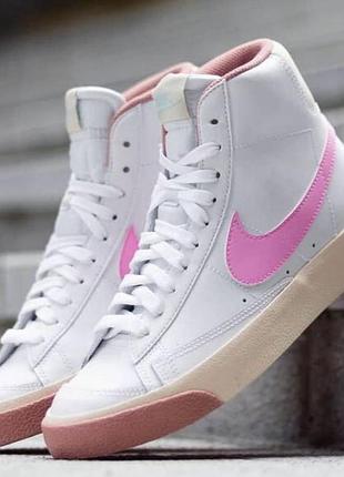 Шкіряні кросівки від фірми nike, розмір 38, устілка  24 см