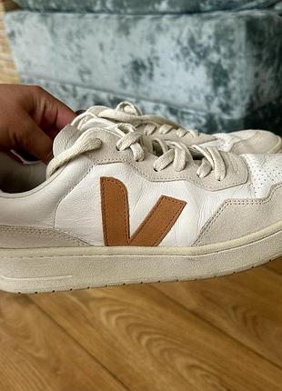 Кросівки veja