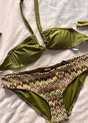 Купальник  трусики: m, l топ: xs  ціна: 320 грн
