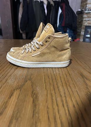 Кеди жіночі adidas