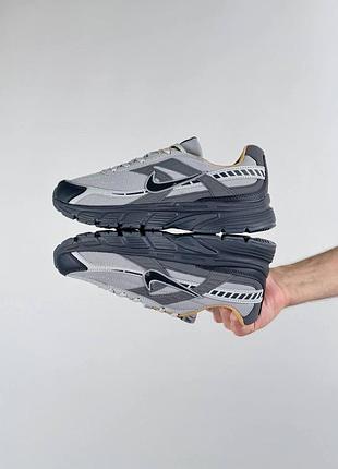 Nike initiator grey 2