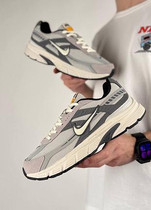 Nike initiator  light grey 6