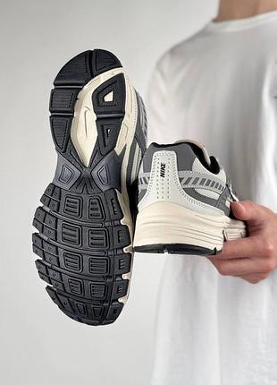 Nike initiator  light grey 7