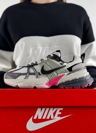 Nike v2k run white holographic pink