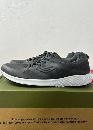 Umbro кросівки 2