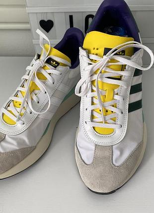 Кросівки чоловічі 46р. adidas