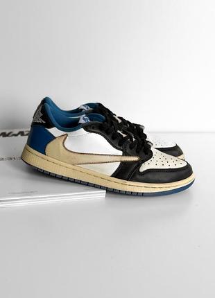 Кроссовки jordan 1 low fragment x travis scott