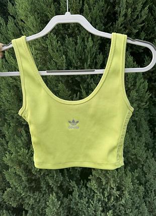 Топ adidas