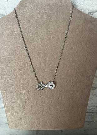 Колье с кристаллами в виде банта бренда ted baker