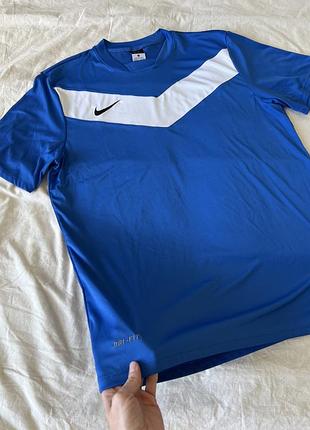 Футболка nike dri-fit