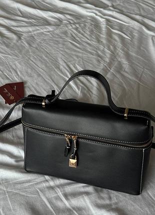 Жіноча сумка чорна loro piana