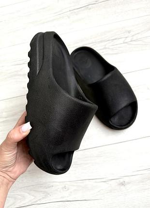 Шльопанці adidas yzzy slide