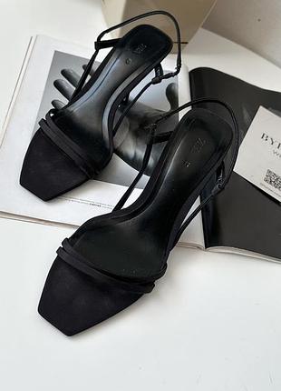 Чорні босоніжки кітенхілс zara