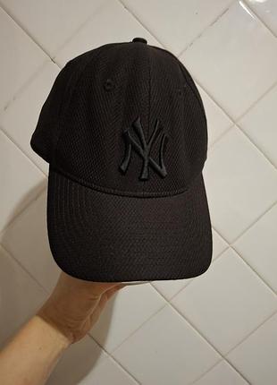 Кепка new era