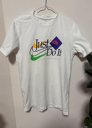 Біла футболка nike original з принтом
