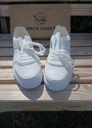 ​👟 стильные и универсальные белые кроссовки swin shoes