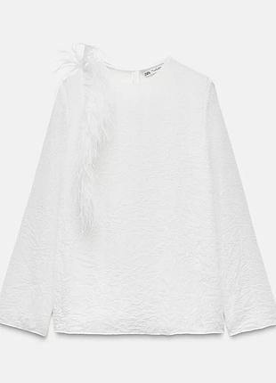 Блузка з пірʼям zara