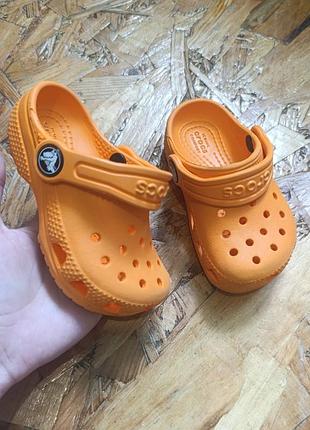Оригинальные шлепанцы crocs c6