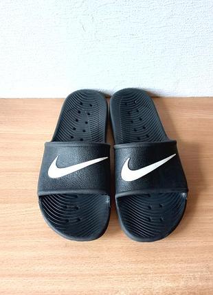 Отличные шлепанцы сланцы тапки nike kawa shower slides m9w10/39-40р. стелька 26 см.
