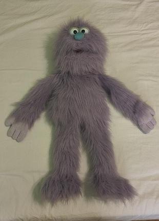 Vintage , 2008 silly puppets - фіолетова лялька-монстр , маріонетка - на руку з великими очима та пухнастим хутром - 75 см