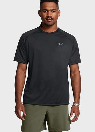 Чоловіча спортивна чорна футболка under armour tech ss tee
