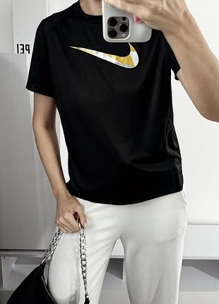 Футболка nike ,оригінал