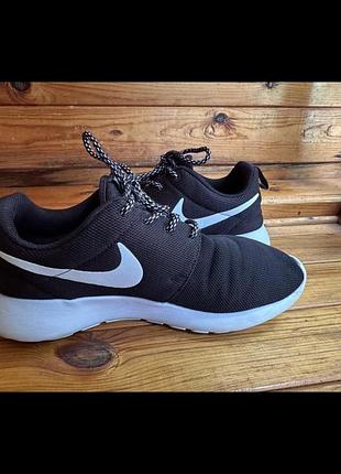 Кросівки nike 40 розмір