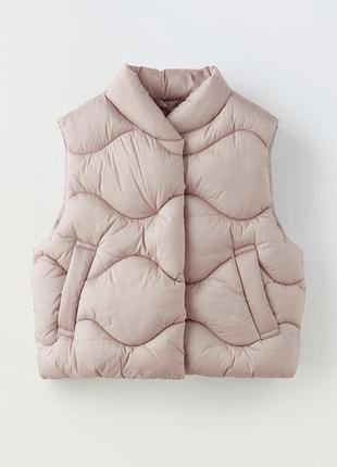 Стильная стеганная дутая жилетка zara на 10-12 лет