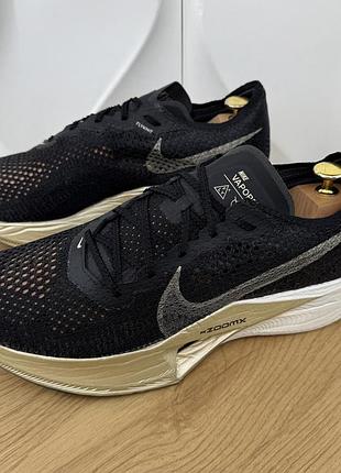 Оригінальні бігові кросівки nike vaporfly 3