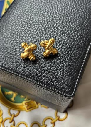 Вінтажні сережки в матовому покритті