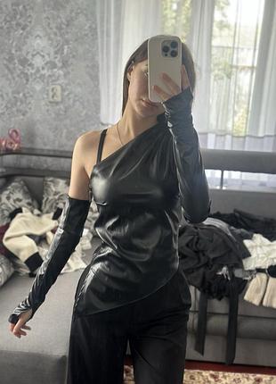 Шкіряний топ