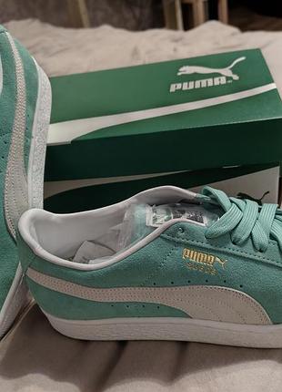 Кросівки puma suede classic xxi - оригінал,нові
замовляли розмір 26,5см, на хлястику так і пише, а по устілці 27,5см . 
є додаткова пара білих шнурків