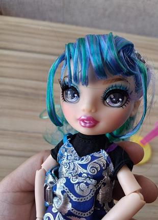 Лялька rainbow high junior holly de'vious
холле де’виус 6