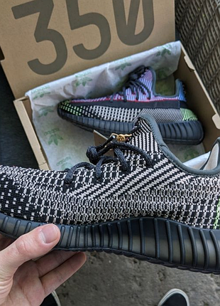 Кросівки adidas yeezy 350 ,, yecheil 