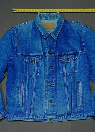 Плечі 50 см vintage 85s levis  70506 0215 size  large    джинсова куртка  made in gt.britain на гудзику u12
потертость воротника и манжетов