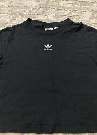Футболка adidas
