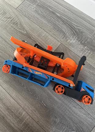 Автовоз транспортер крутий спуск hot wheels city lift