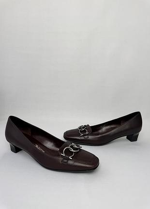 Туфлі підбори salvatore ferragamo