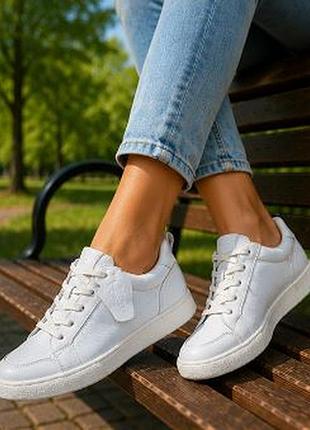 Р. 35.5 clarks шкіряні кросівки оригінал