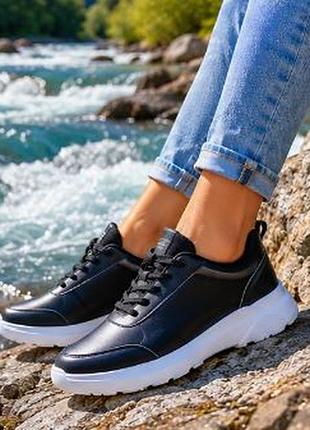 Р. 37 clarks жіночі шкіряні кросівки оригінал