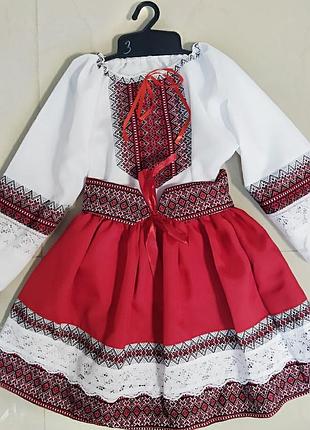 Костюм украинский для девочки с кружевом, цвет красный