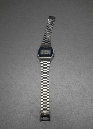Наручные часы б/у casio b640wd-1avef