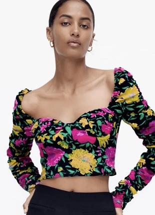 Укорочений корсетний (кроп-топ) від бренду zara